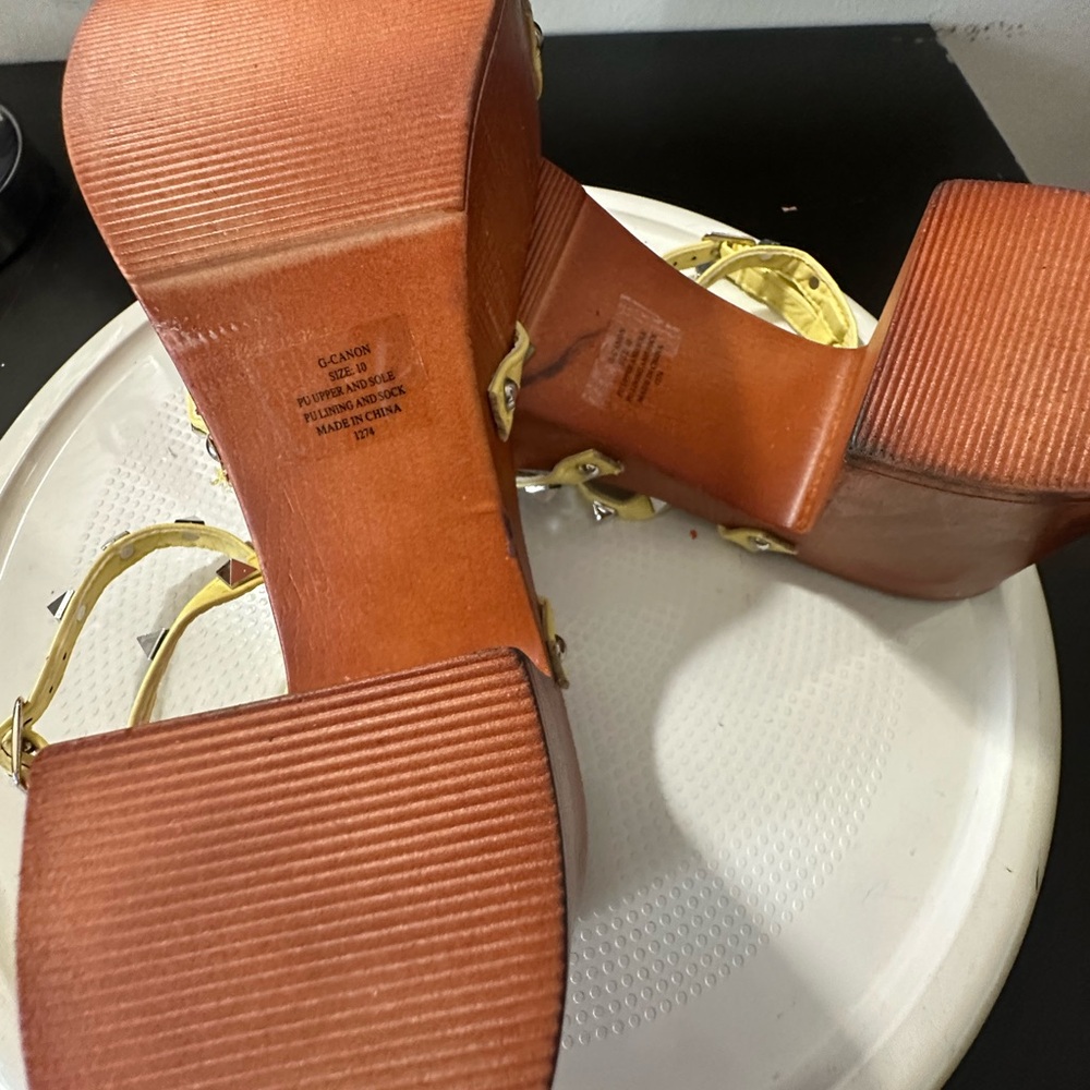 🆕Madden Girl CANNON Studded Block Heels - Picture 9 of 10